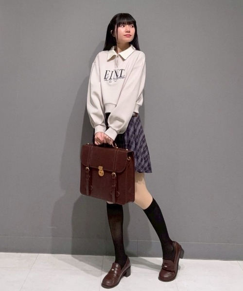 F i.n.t フィント クラシカル3WAYサッチェルバッグ 英国調 美品 A4 F i.n.t（フィント） ハンドバッグ ベルト使いキーホールサッチェル