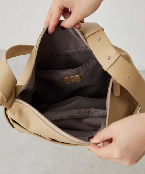 ear PAPILLONNER 2wayレザーショルダーバッグ ear PAPILLONNER（イア 