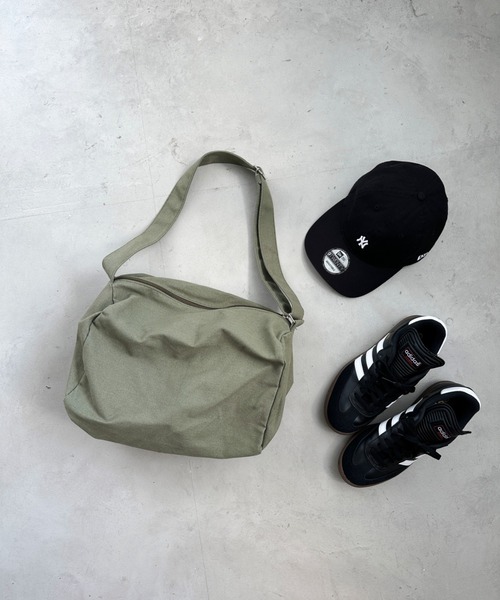 ブラックショルダーバッグ オックスロゴショルダーバッグ – BUNNY APARTMENT