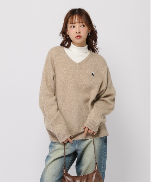 ALAND ニット セーター 「UNISEX」ALAND／Aワッペン Vネックニット