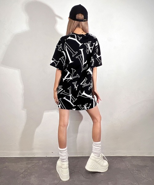 BLACK QUEEN（ブラッククイーン） tシャツ 半袖 「BLACKQUEEN」総柄