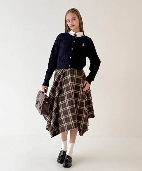 F i.n.t（フィント） カーディガン シュナウザー刺繍ケーブルニット