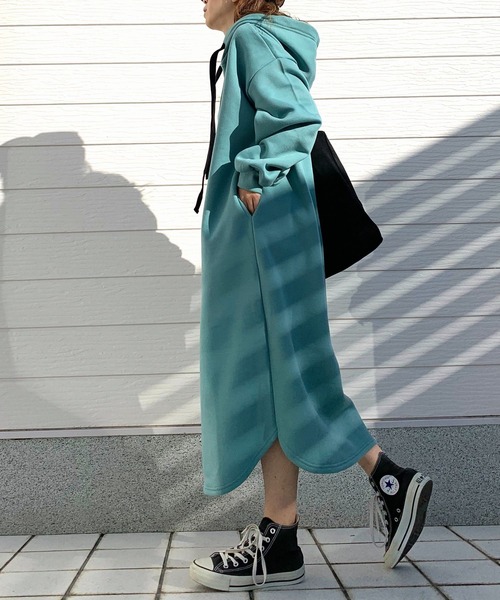 「Q」 長袖ワンピース MEDIUM モカ レディース_画像6
