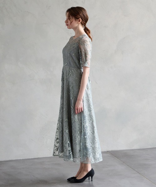 AIMER（エメ） ドレス ビオラフラワーモチーフスパンコール刺繍袖付き