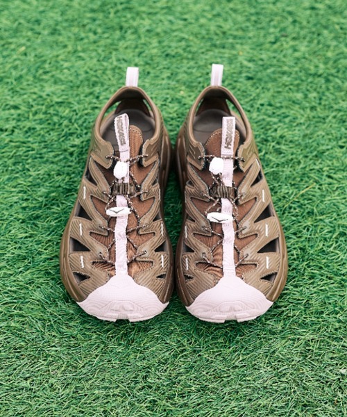 おる HOKA ONEONE（ホカ オネオネ） サンダル HOPARA 1123112-WNTF メンズ