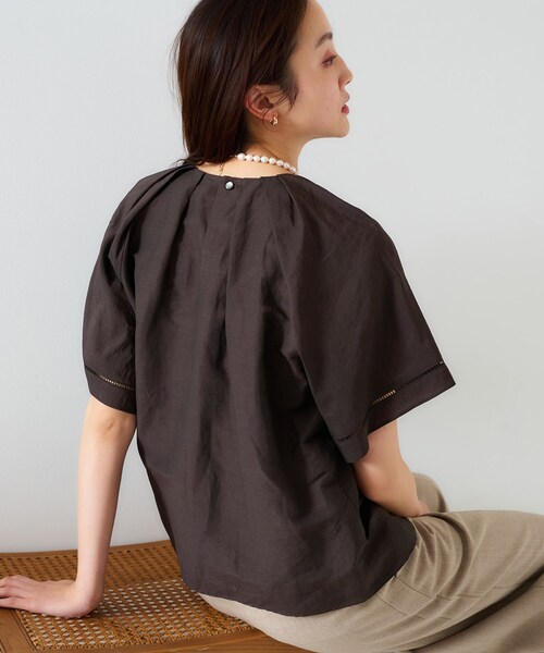 【セットアップ可能】リネン混 タックブラウス UNTITLED ブラウス シャツ 「セットアップ可能」リネン混 タック