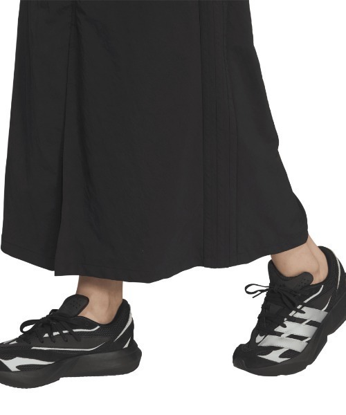 adidas（アディダス） スカート アイコニック スリーストライプス