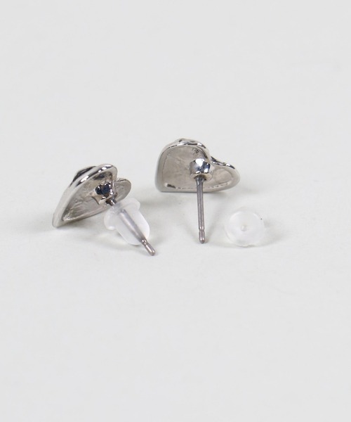 SPINNS（スピンズ） ピアス ヴィンテージライクシルバーワンポイント