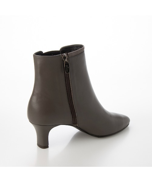 Riz raffinee（リズ ラフィーネ） ブーツ ポインテッドトゥサイドゴア
