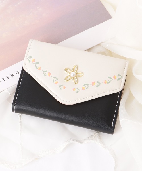 Lace Ladies（レースレディース） 財布 フラワー モチーフ付き レザー