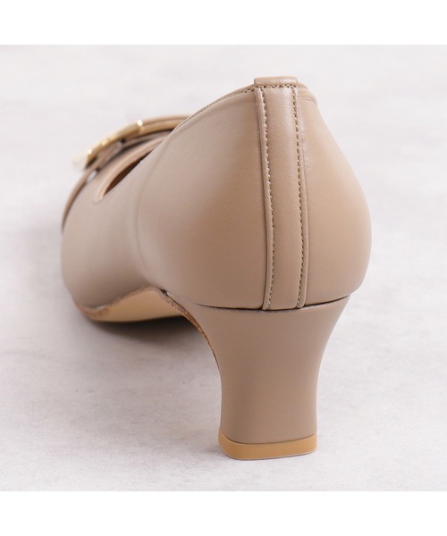 パンプス スクエアバックル　ソフトポインテッドトゥパンプスの画像