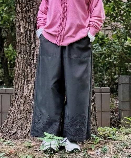 SUPER HAKKA（スーパーハッカ） パンツ ポリエステルツイル小花柄