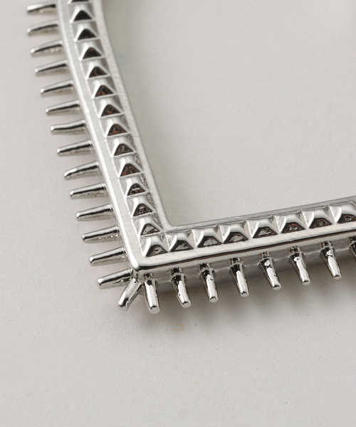 BASICKS（ベイシックス） キーホルダー Spiky Heart Carabiner
