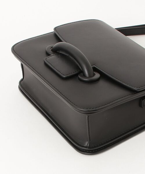 VASIC ショルダーバッグ最終価格 VASIC（ヴァジック） ショルダーバッグ - ブラック レディース