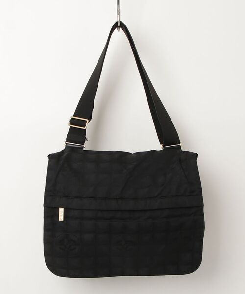 CHANEL ニュートラベルライン メッセンジャーバッグ☆ CHANEL（シャネル） ニュートラベルライン メッセンジャーバッグ