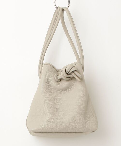 VASIC ベージュ ショルダーバッグ VASIC（ヴァジック） ショルダーバッグ - ベージュ レディース