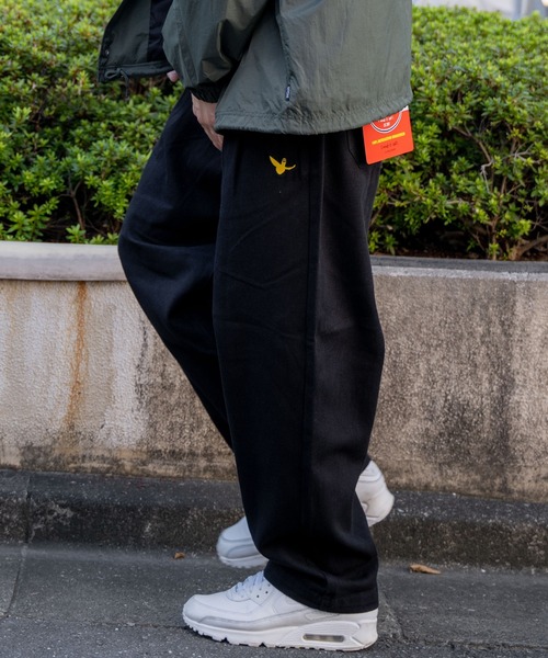 ArguE CulturE クロコダイル柄カジュアルロングパンツ光沢ロゴ入 Mame Kurogouchi(マメクロゴウチ) 2024AW フィブリレイテッド