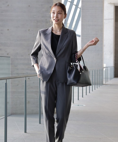 DRESS+（ドレスプラス） スラックス パンツ 一つボタンがリラクシーな