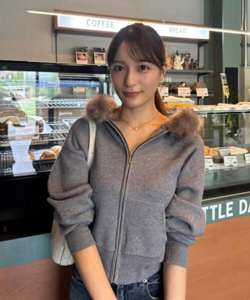 ひとみ新品トランジットパーサッチ ニットパーカー ひとみ様専用新品トランジットパーサッチ ニットパーカー - メルカリ