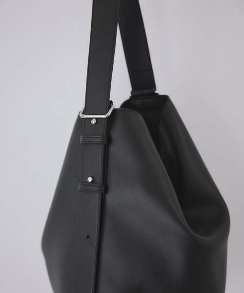 ADAM ET ROPE'（アダムエロペ） ショルダーバッグ バッグ スプリット