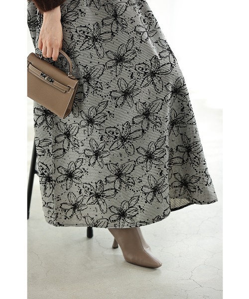 cawaii ロング スカート フロッキーの黒花画ロングスカート : ZOZOTOWN