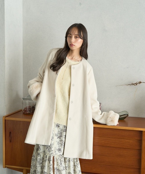 earth music&ecology ノーカラーコート コート ファーカフスノー