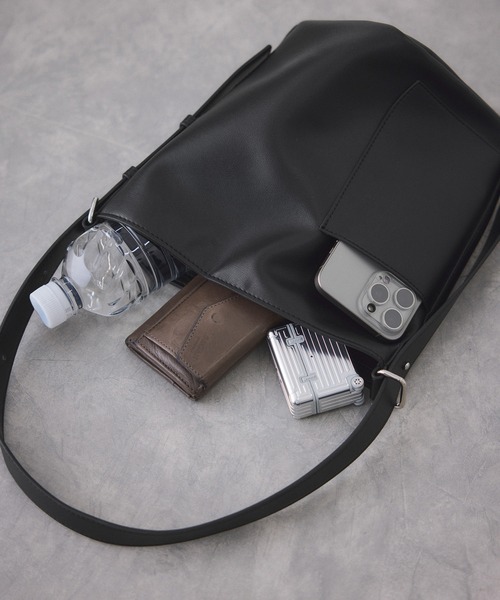 ADAM ET ROPE'（アダムエロペ） ショルダーバッグ バッグ スプリット