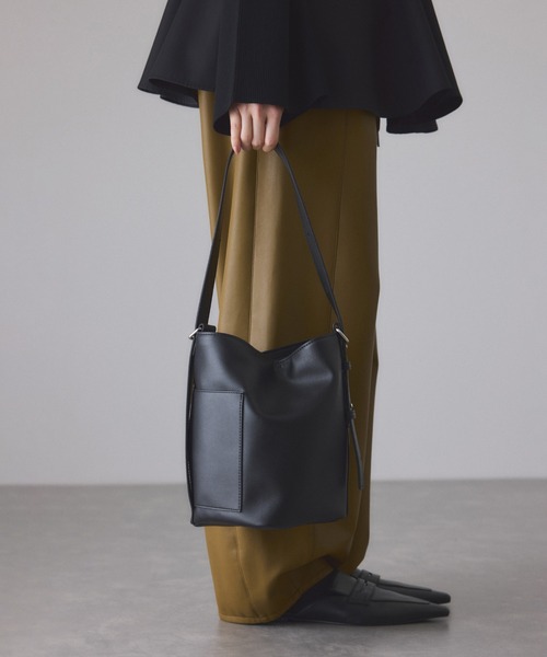 ADAM ET ROPE'（アダムエロペ） ショルダーバッグ バッグ スプリット