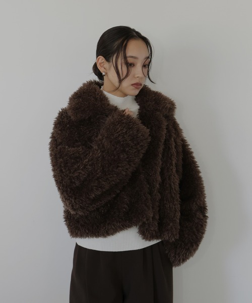 hellam（ヘラム） コート アウター スタンドカラーフェイクファー 