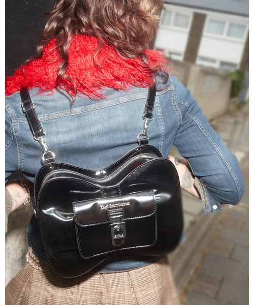 ✨極美品✨ドクターマーチン ショルダーバッグ サコッシュ レザー ブラック Dr.Martens（ドクターマーチン） ショルダーバッグ FREE ブラック