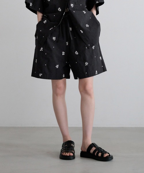 LOWRYS FARM（ローリーズファーム） パンツ シシュウショートパンツ