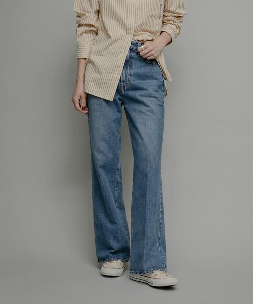 「NEEDBY heritage」 ブーツカットデニムパンツ 24 ブルー レディース_画像2