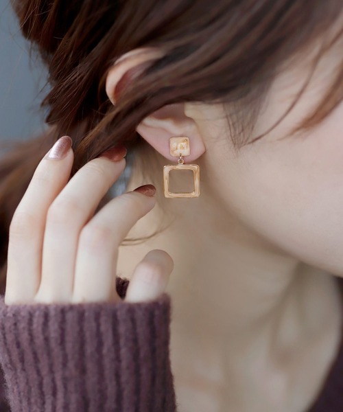 ANEMONE（アネモネ） イヤリング つやつやプレートのシックカラー