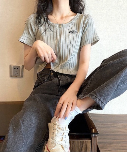 SHEENA（シーナ） tシャツ フロントZIPショート丈ニットトップス