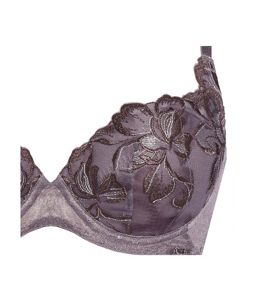 Triumph（トリンプ） ブラジャー 天使のブラ 魔法のハリ感606