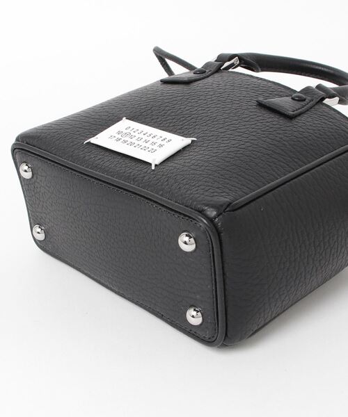 【関税込み】Maison Margiela ブラック 5AC Horizontal バッグ Maison Margiela: Black 5AC Horizontal Bag | SSENSE