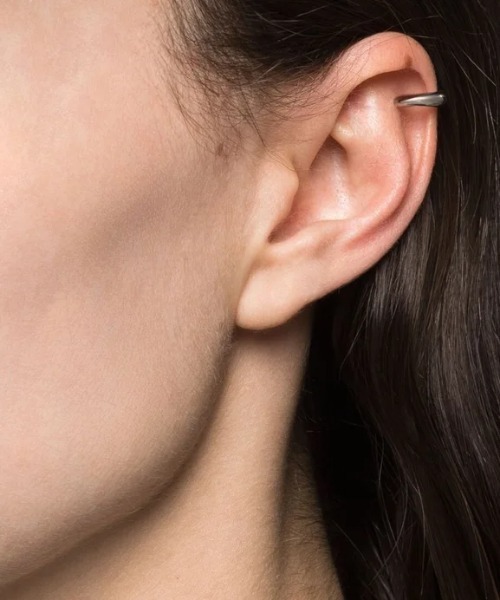 TOMWOODイヤーカフ(方耳)シルバーThink M TOM WOOD イヤーカフ 「TOMWOOD」Ear Cuff Slim シルバー