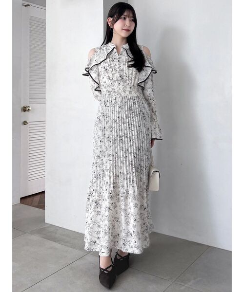 dazzlin（ダズリン） ワンピース オープンショルダーフラワープリーツ