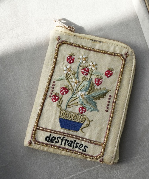 Port（ポート） ポーチ 「 」 ボタニカル刺繍 フラグメントケース_