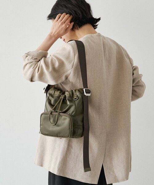 ☆ほぼ新品★ russet ラシット　レザー　ショルダーバッグ　カーキ　緑 russet（ラシット） ショルダーバッグ バッグ 「インフルエンサー