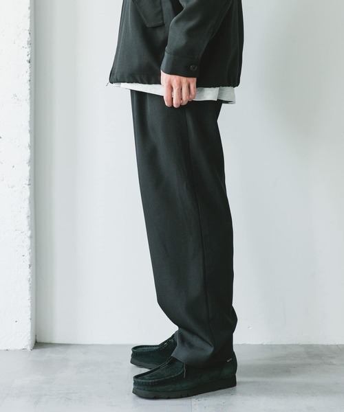 SEA ワイドテーパードトラウザーズ ネイビー シー URBAN RESEARCH DOORS パンツ 「吸水速乾」セオアルファワイド