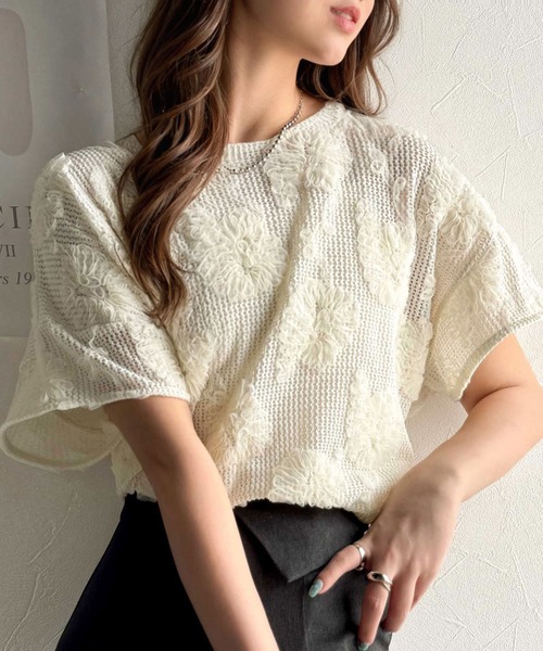 tシャツ 大人のおしゃれ度ワンランクアップ。チュールフラワーコード刺繍半袖Tシャツ レディース | classicalelf