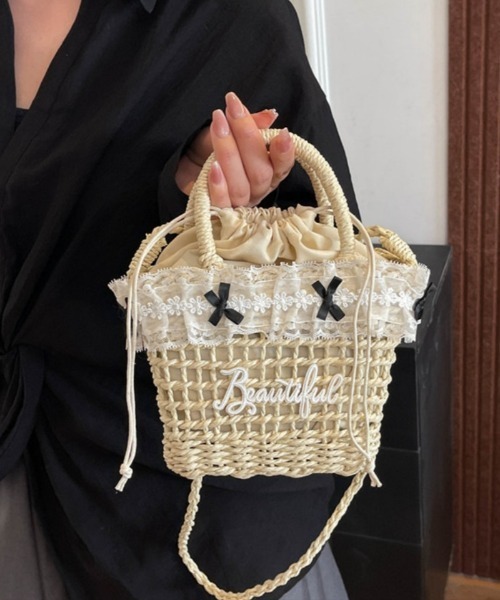 カゴバッグ　未使用タグ付　２個セット　かごバッグ　レース　花柄　かわいい♡ かごバッグ カゴバッグ 2way レースデザイン ストローショルダー