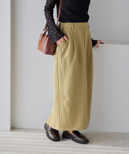 yuko26　ロング　オリーブ　36 レディ感とセクシーさを併せ持つ袖口パール付きアシメリブニットプル