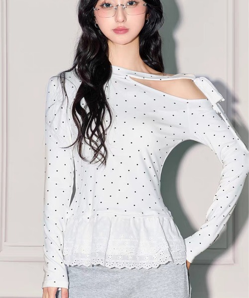 AsheKsha tシャツ ドット柄ストラップ付きオフショルダー長袖Tシャツ