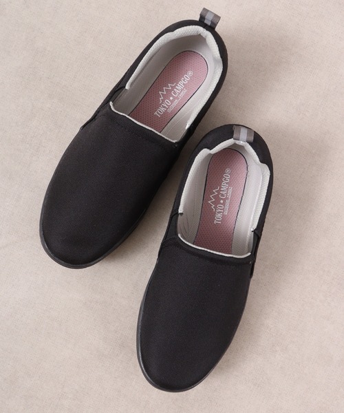 靴 FINE CAMP 貴島明日香×鈴木仁 アディダスの限定スニーカーGRANDCOURT ALPHA 00sを