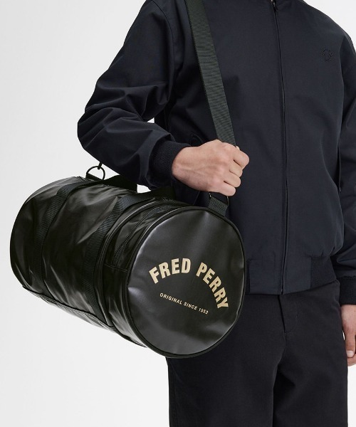 FRED PERRY ドラムバッグ 黒/白 Classic Barrel Bag／クラシックバレルバッグ（ドラムバッグ
