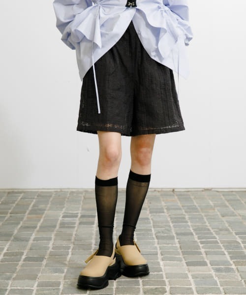 KBF シアーエンブロイダリーハーフパンツ ライトブルー KBF シアーエン