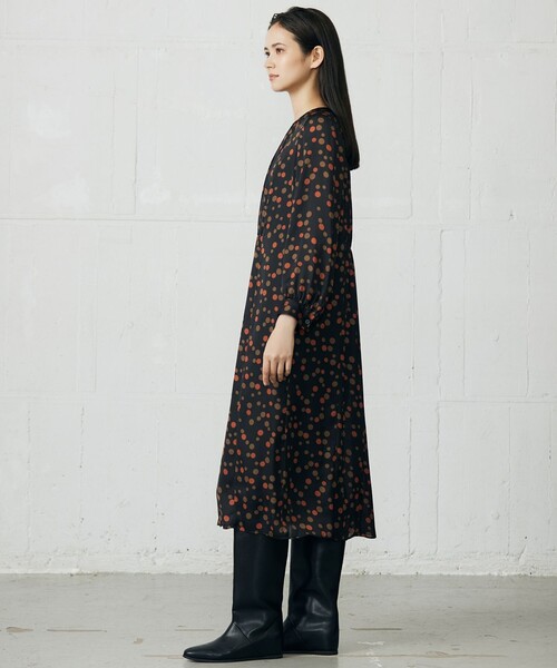 自由区（ジユウク） ワンピース マルチポルカドットプリント