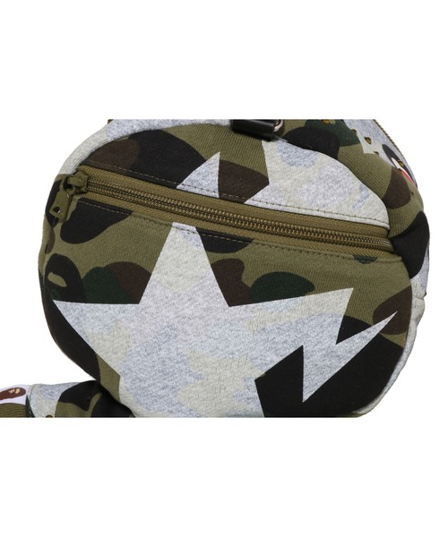デイバック リュック STAR OVERPRINT 1ST CAMO BABY MILO PLUSH DOLL BACKPACK レディース メンズの画像